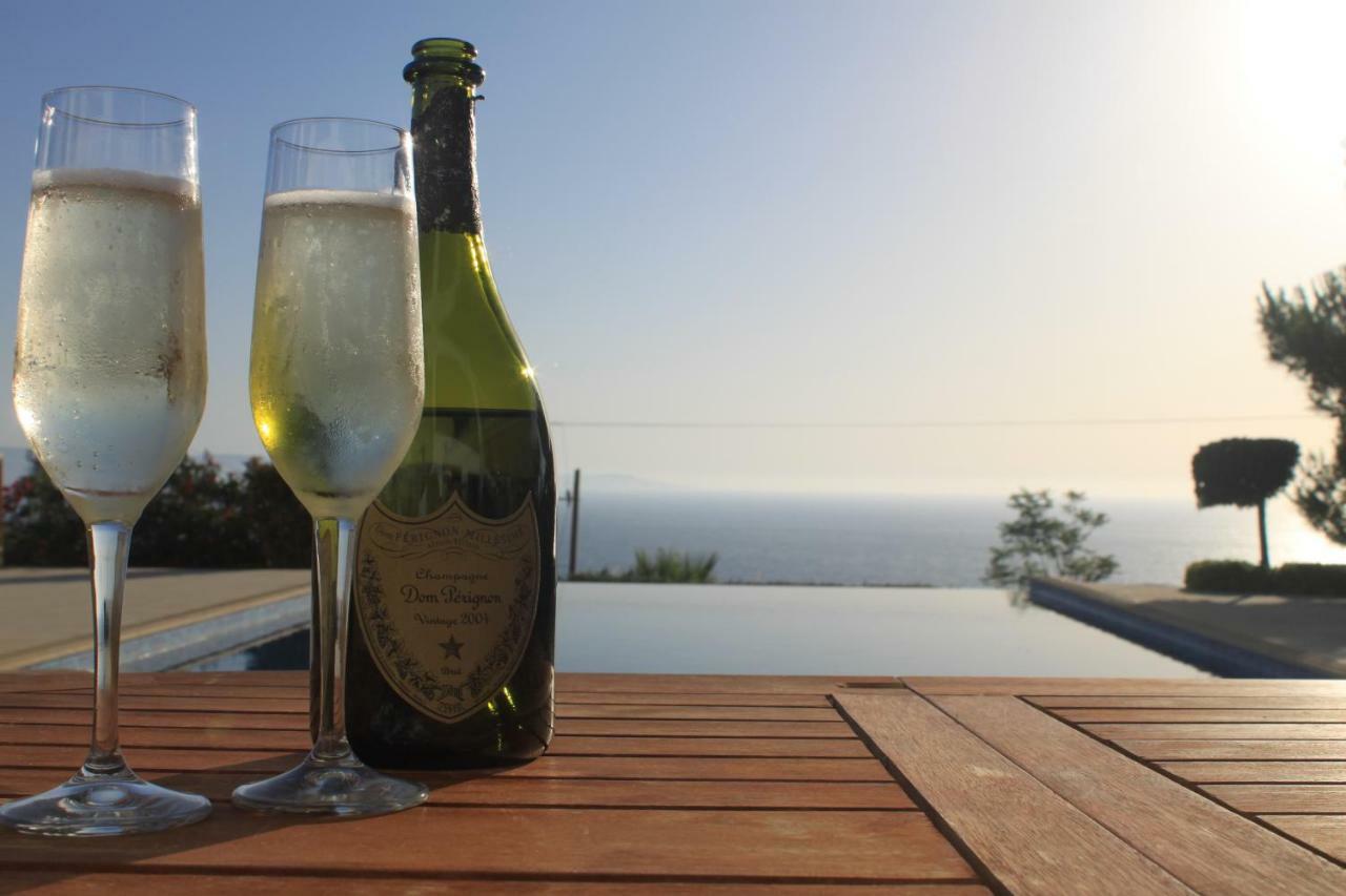 Martika Luxury Villa Agia Marina  Luaran gambar