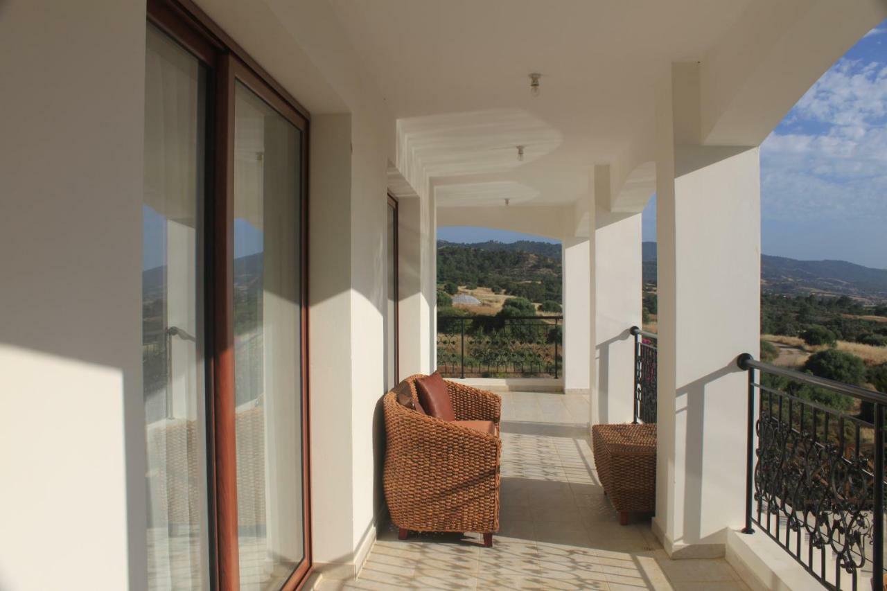 Martika Luxury Villa Agia Marina  Luaran gambar