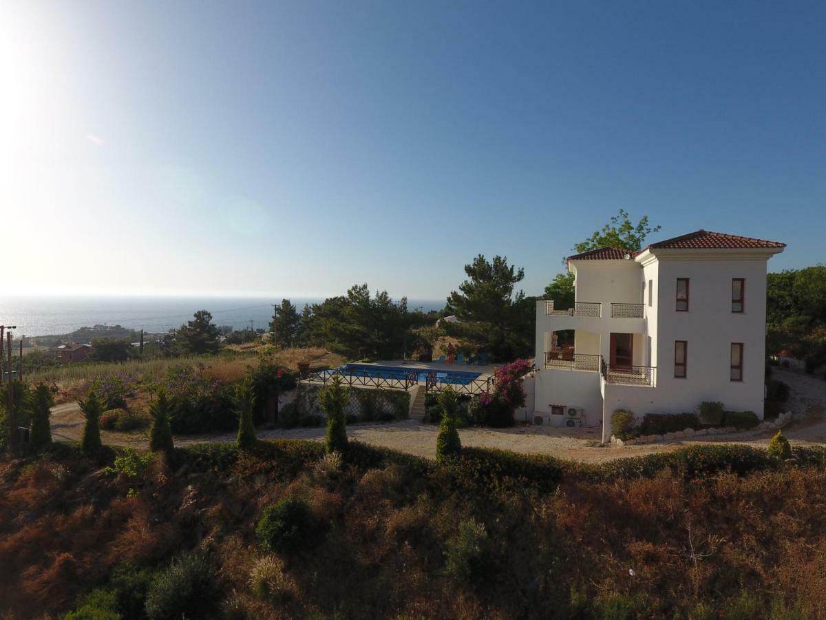 Martika Luxury Villa Agia Marina  Luaran gambar