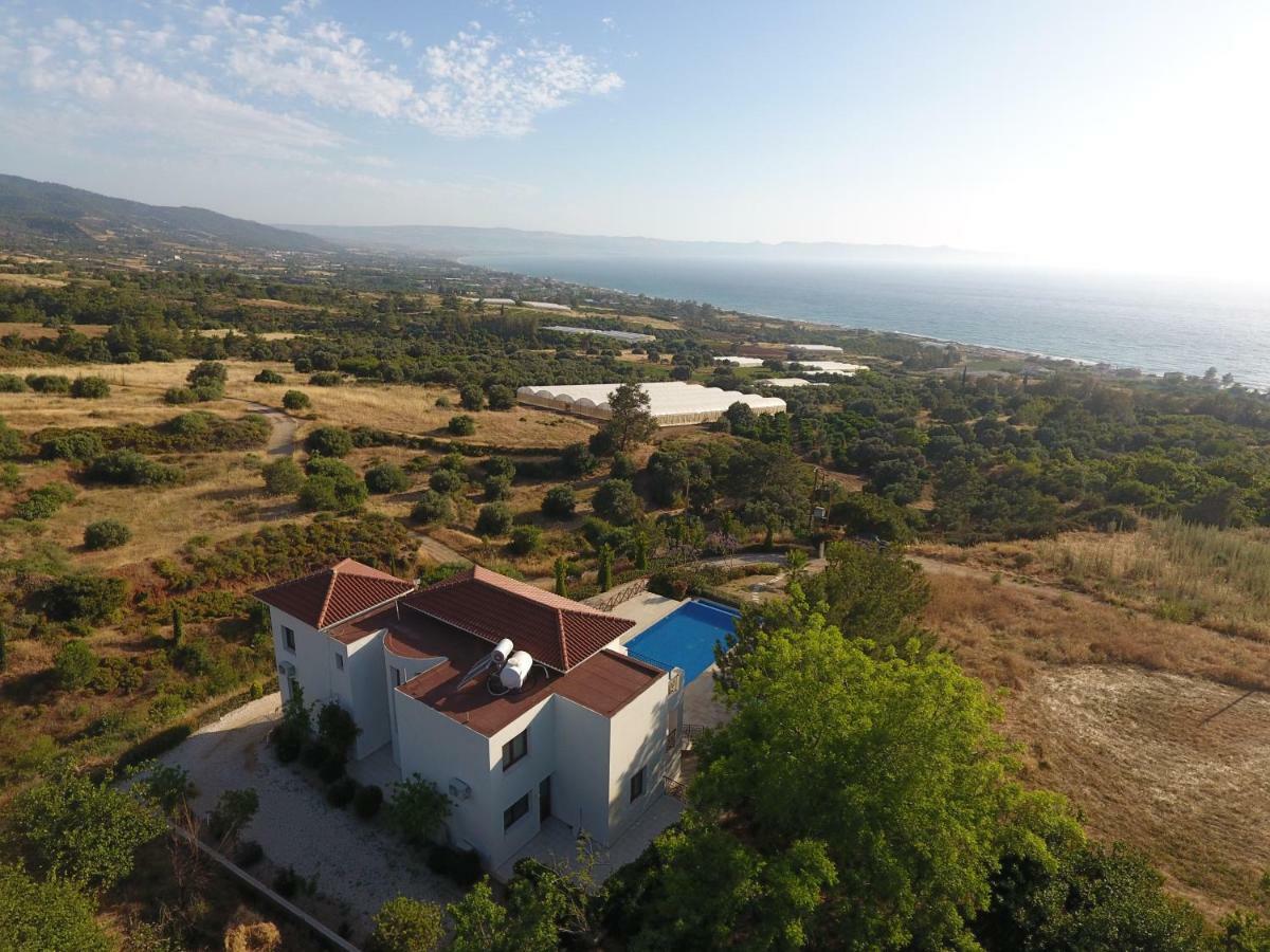Martika Luxury Villa Agia Marina  Luaran gambar